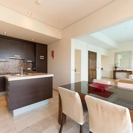 Puerto Del Carmen Sleeps 4 With Pool Air Con And Wifi Puerto del Carmen (Lanzarote)