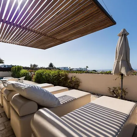 Puerto Del Carmen Sleeps 4 With Pool Air Con And Wifi * 푸에르토 델 카르멘