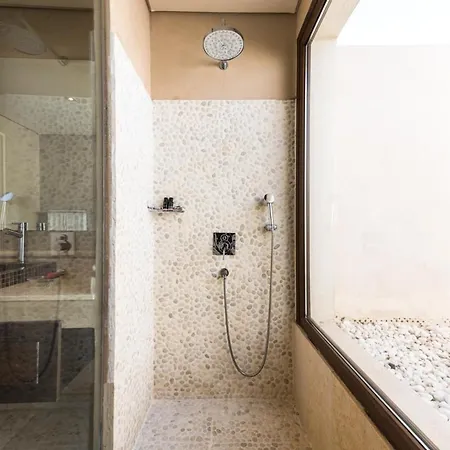 Puerto Del Carmen Sleeps 4 With Pool Air Con And Wifi Villa *